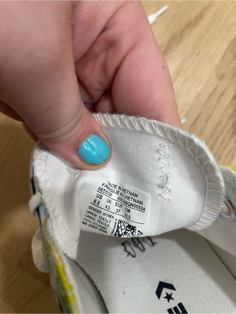 Converse Low Top Tie-Dye Canvas Sneakers 6.5 - Picture 2 of 4